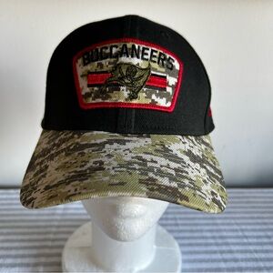 New Era 39Thirty Flex Tampa Buccaneers Salute To Service Men's Hat #1280